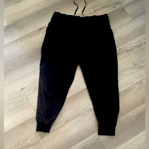 Lulu joggers